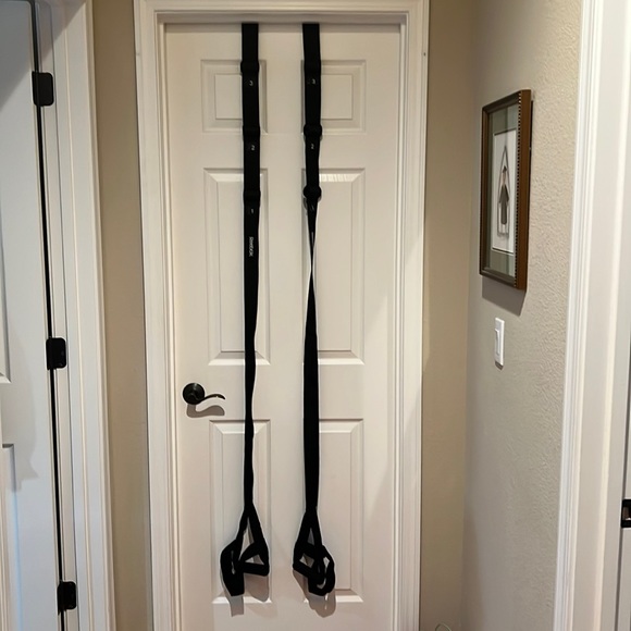 Reebok Other - Wall exercise straps